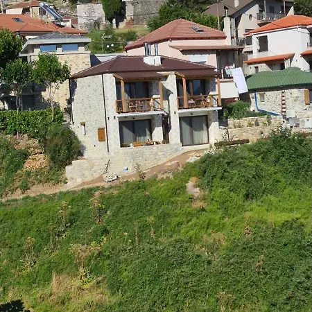 Stone Loft Apartman Karpeníszi