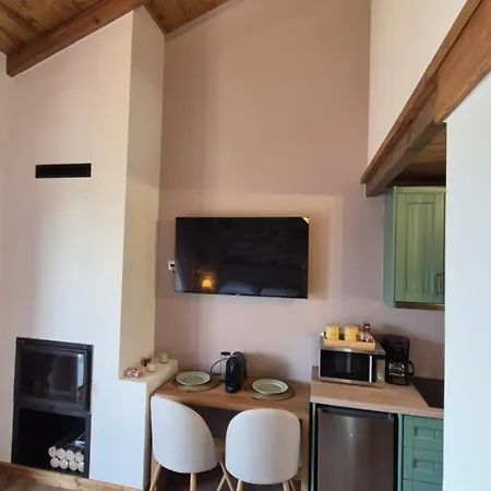 Stone Loft * Karpeníszi