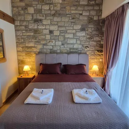 Stone Loft Karpenísion